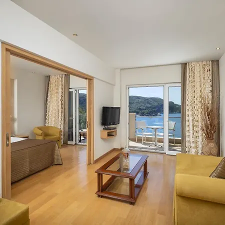 Akrotiri - Adult Friendly 5* פאלאוקסטריצה